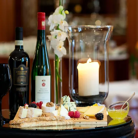 Hotel Taschenbergpalais Kempinski 5*