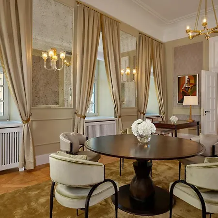 Hotel Taschenbergpalais Kempinski