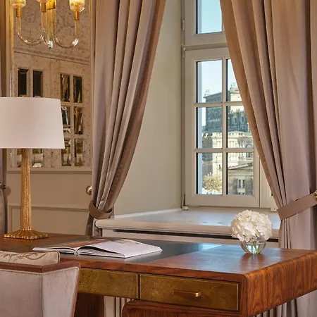 Taschenbergpalais Kempinski Hotel 5*