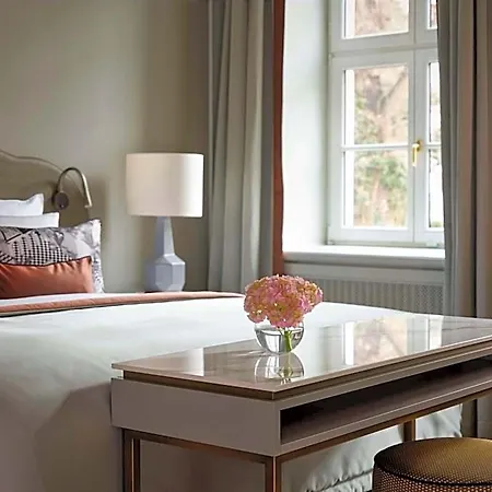Taschenbergpalais Kempinski Hotel 5*