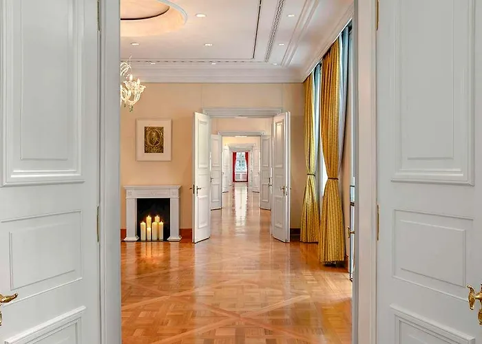 Taschenbergpalais Kempinski Отель