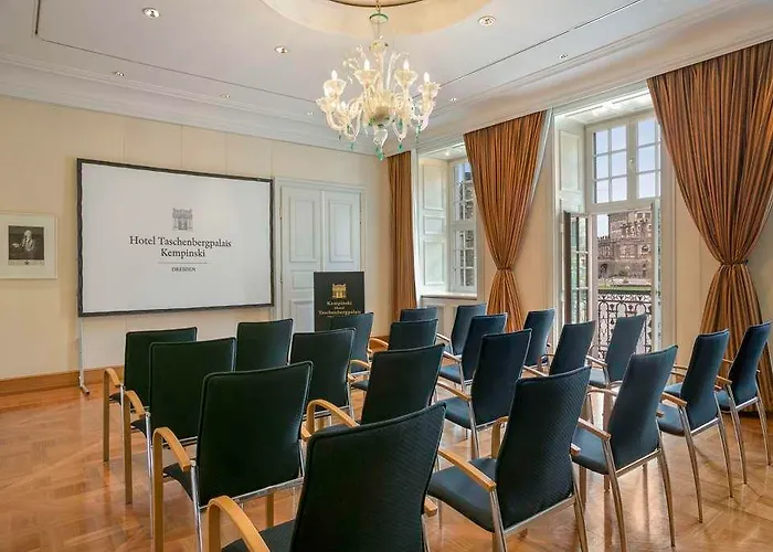 Taschenbergpalais Kempinski 5*