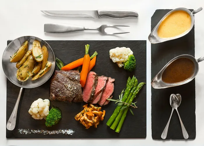 Отель Taschenbergpalais Kempinski