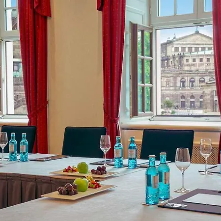 Hotel Taschenbergpalais Kempinski 5*